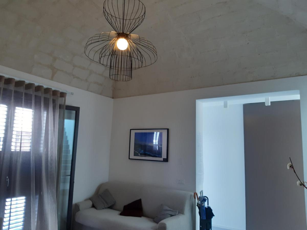 Patio 101 "Exclusive" Bed & Breakfast ซานวิโต โลคาโป ภายนอก รูปภาพ