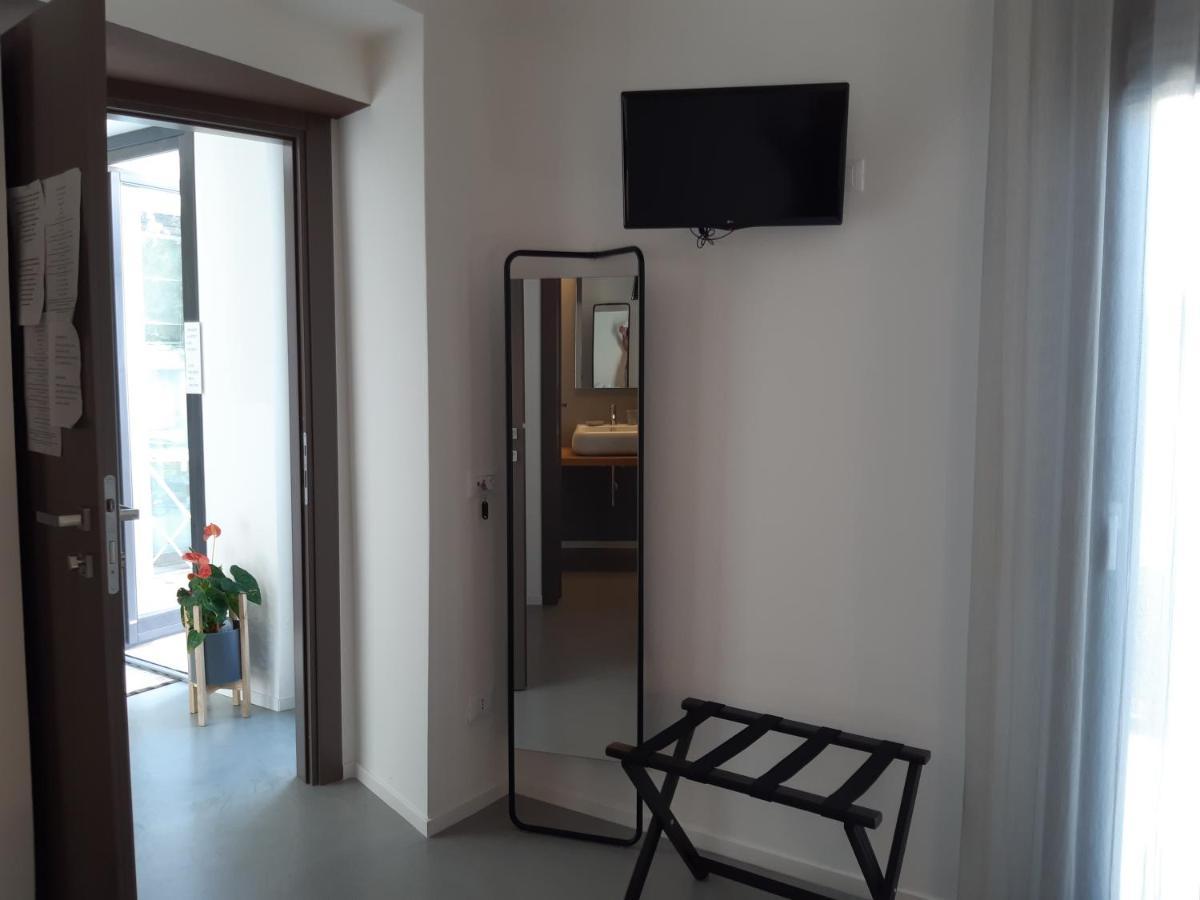 Patio 101 "Exclusive" Bed & Breakfast ซานวิโต โลคาโป ภายนอก รูปภาพ