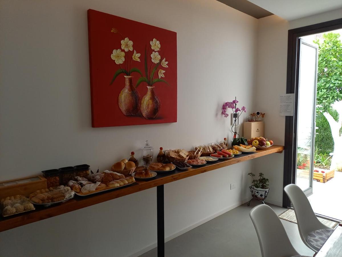 Patio 101 "Exclusive" Bed & Breakfast ซานวิโต โลคาโป ภายนอก รูปภาพ