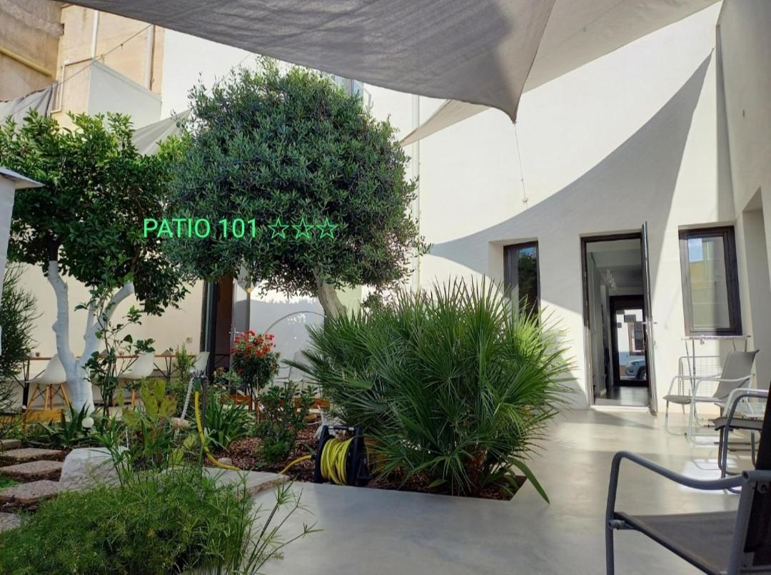 Patio 101 "Exclusive" Bed & Breakfast ซานวิโต โลคาโป ภายนอก รูปภาพ
