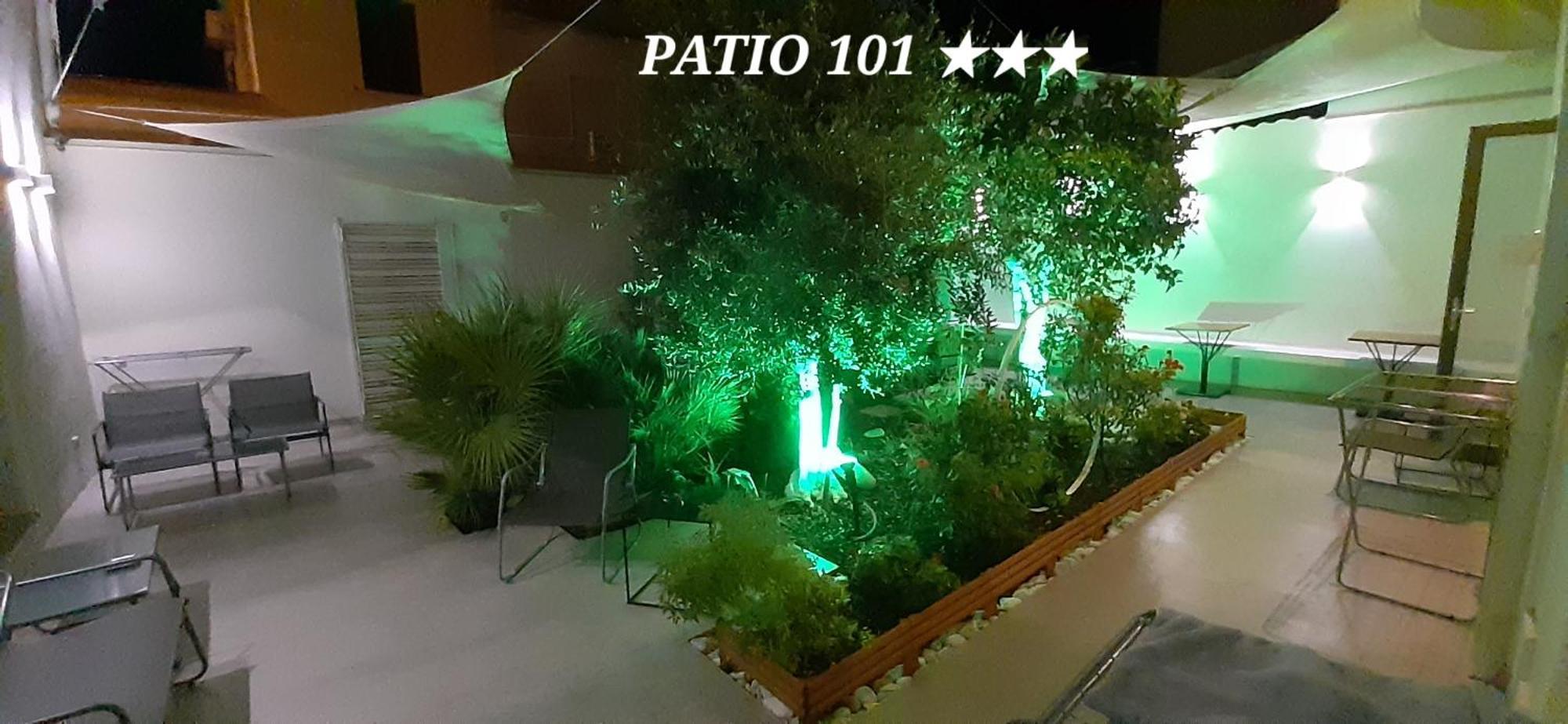 Patio 101 "Exclusive" Bed & Breakfast ซานวิโต โลคาโป ภายนอก รูปภาพ